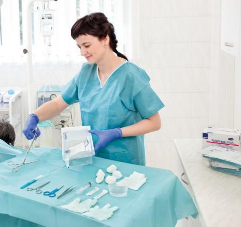 Sestra v ambulanci s Medisetem